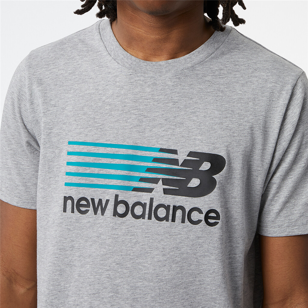 New Balance - NB Sport Core Plus Graphic Tee - athletic grey
