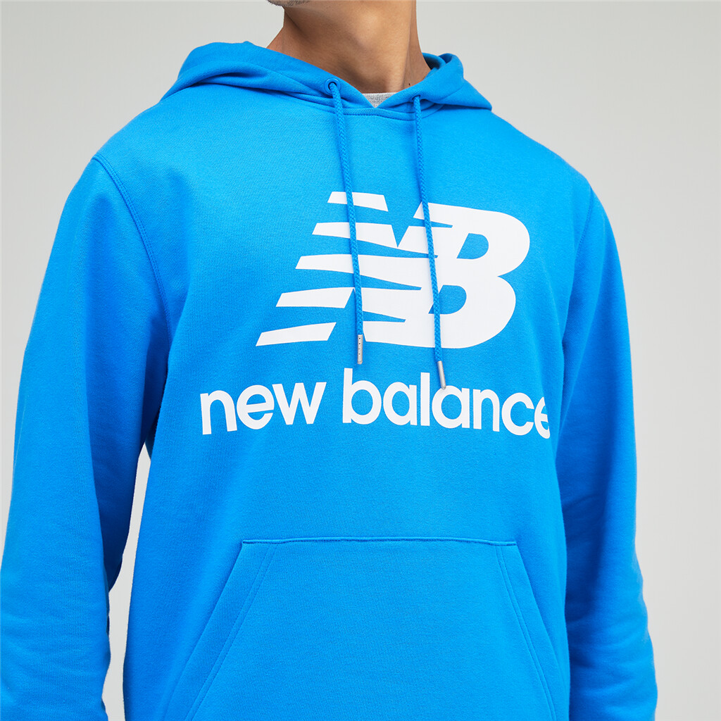 New Balance - Essentials Stacked Logo PO Hoodie - serene blue