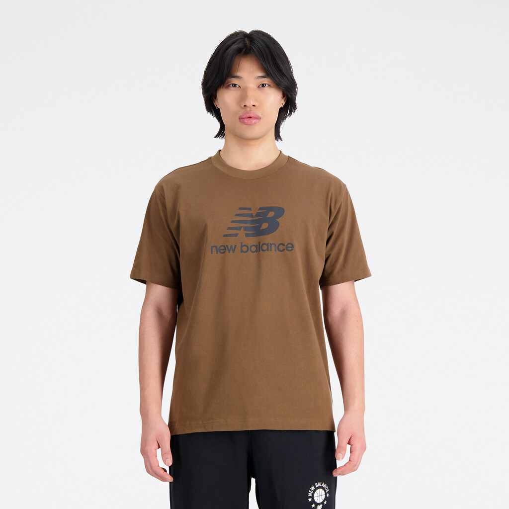 New Balance - Essentials Stacked Logo T-Shirt - dark earth