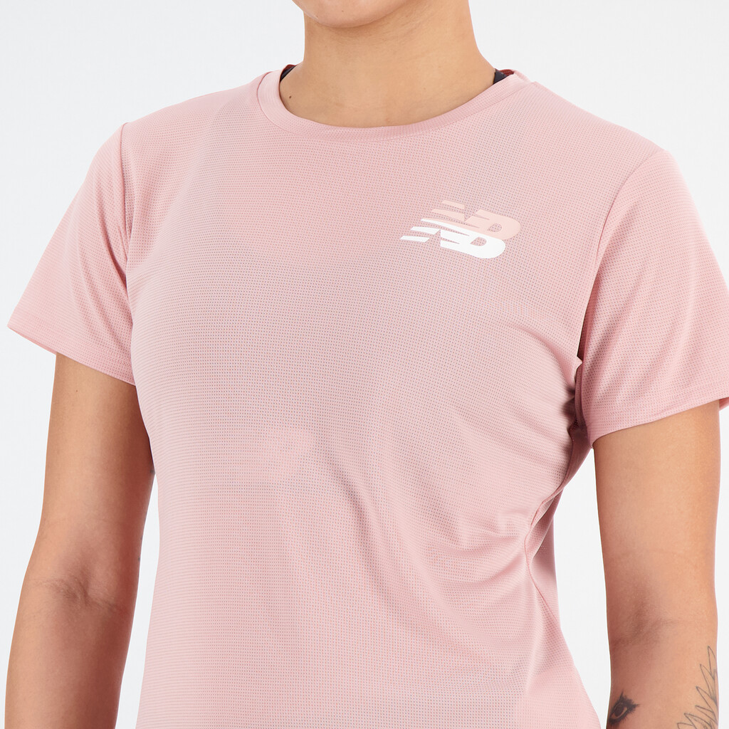 New Balance - W Graphic Accelerate Short Sleeve Top - pink moon