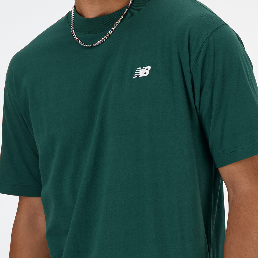New Balance - Sport Essentials Small Logo T-Shirt - nightwatch green
