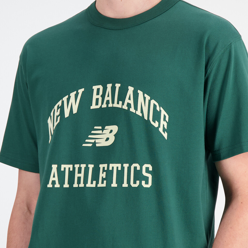 New Balance - Athletics Varsity Graphic T-Shirt - nightwatch green