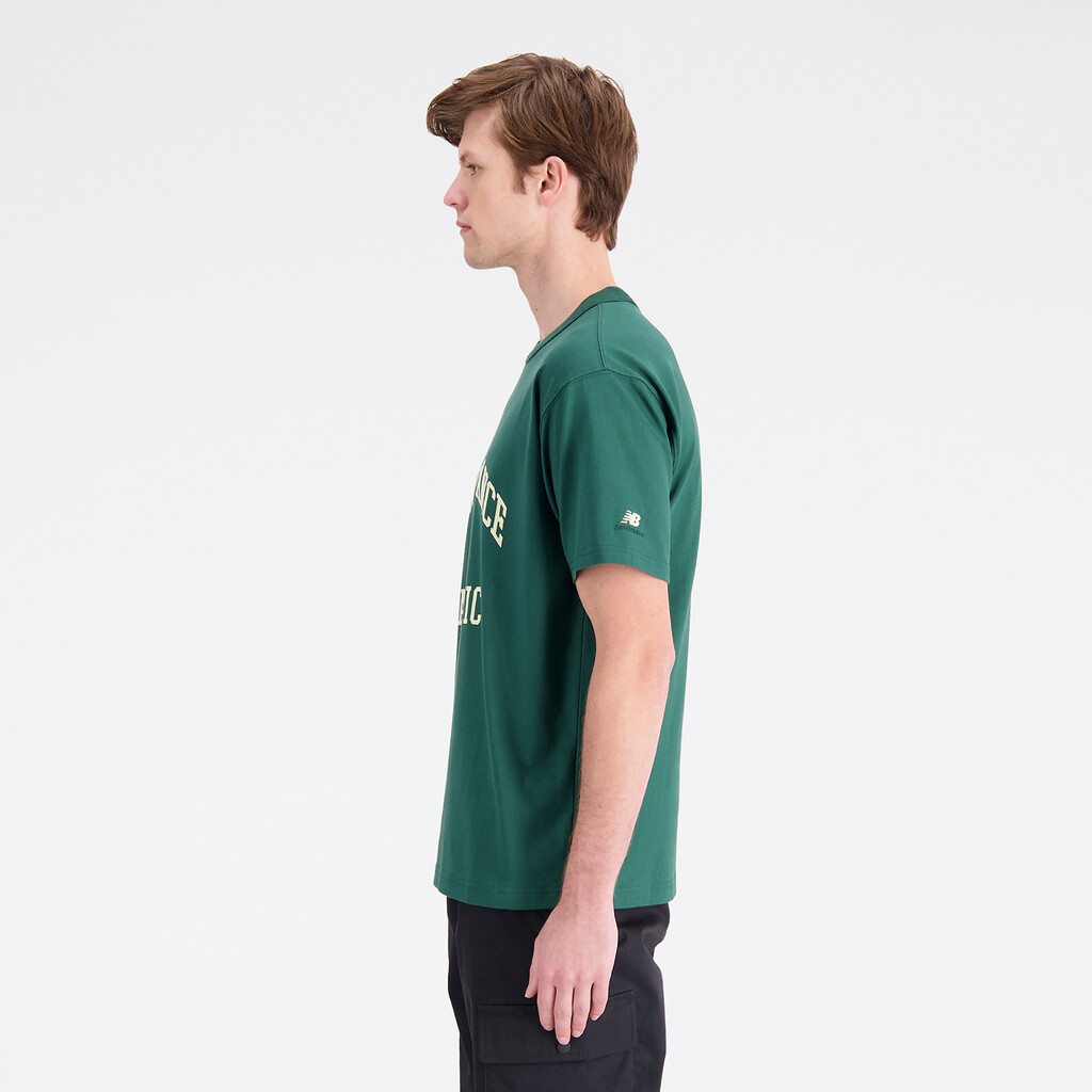 New Balance - Athletics Varsity Graphic T-Shirt - nightwatch green