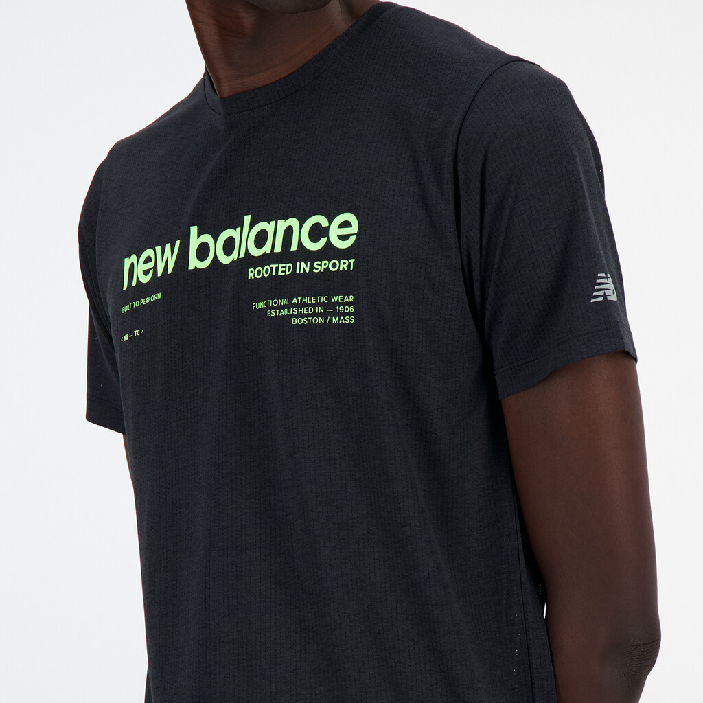 New Balance - NB Athletics Printed Run T-Shirt - black multi